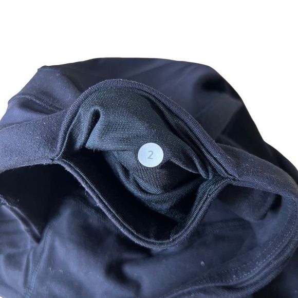 Lululemon Leggings Size 2 - Picture 7 of 7
